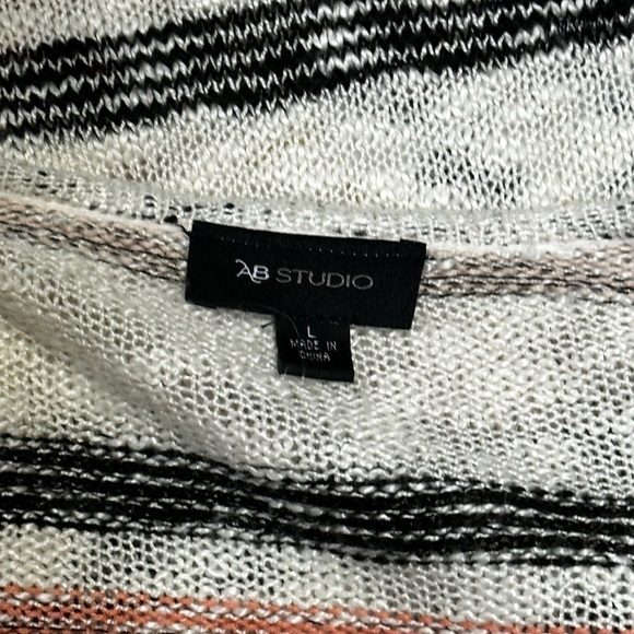 AB Studio Peach and Cream Cardigan Size Large - Picture 3 of 3